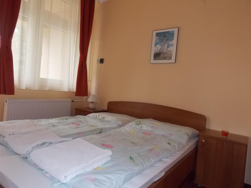 Hotel Family Balatonföldvár Exteriör bild