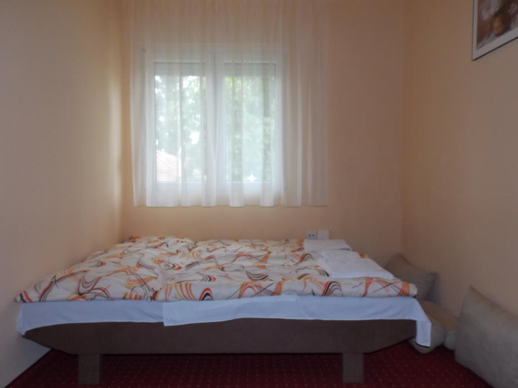 Hotel Family Balatonföldvár Exteriör bild